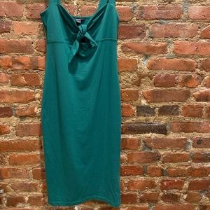 🍀Forever 21 emerald green bodycon dress🍀